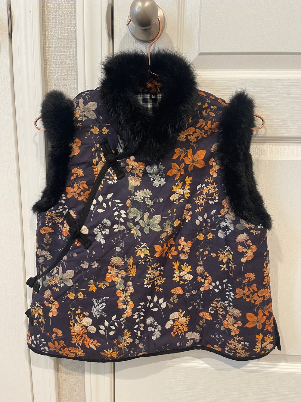 Floral Quilted Faux Fur Trim Vest - Black with Orange & Cream Flowers SZ M